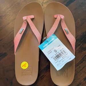 Reef flip flops size 9